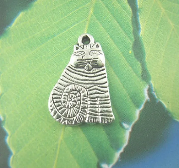 6 Silver Striped Tabby CAT kitten Charms Pendants  20x13  chs0789