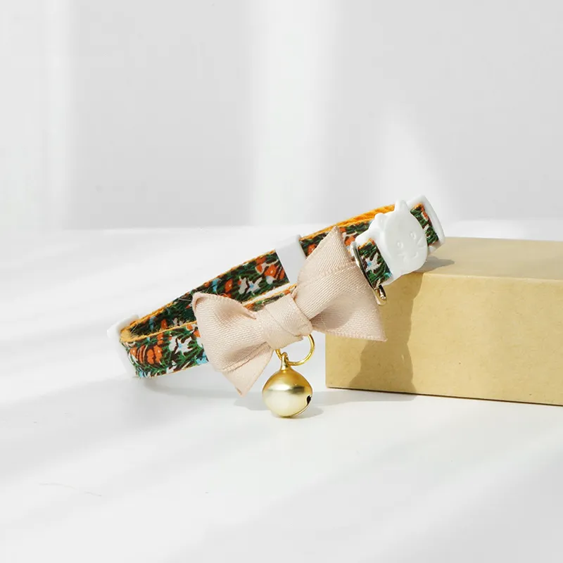 Mokka Adjustable Cat Collar - Floral Design | Comfort & Style for Your Cat