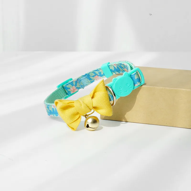 Mokka Adjustable Cat Collar - Floral Design | Comfort & Style for Your Cat